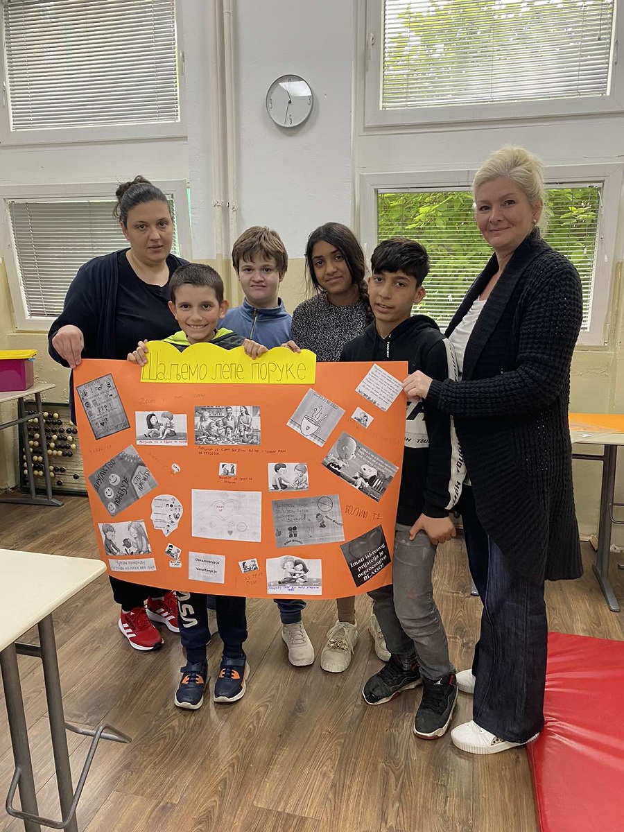 РАДИОНИЦА - "ШАЉЕМО ЛЕПЕ ПОРУКЕ“